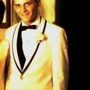 Meet your Posher, Tom